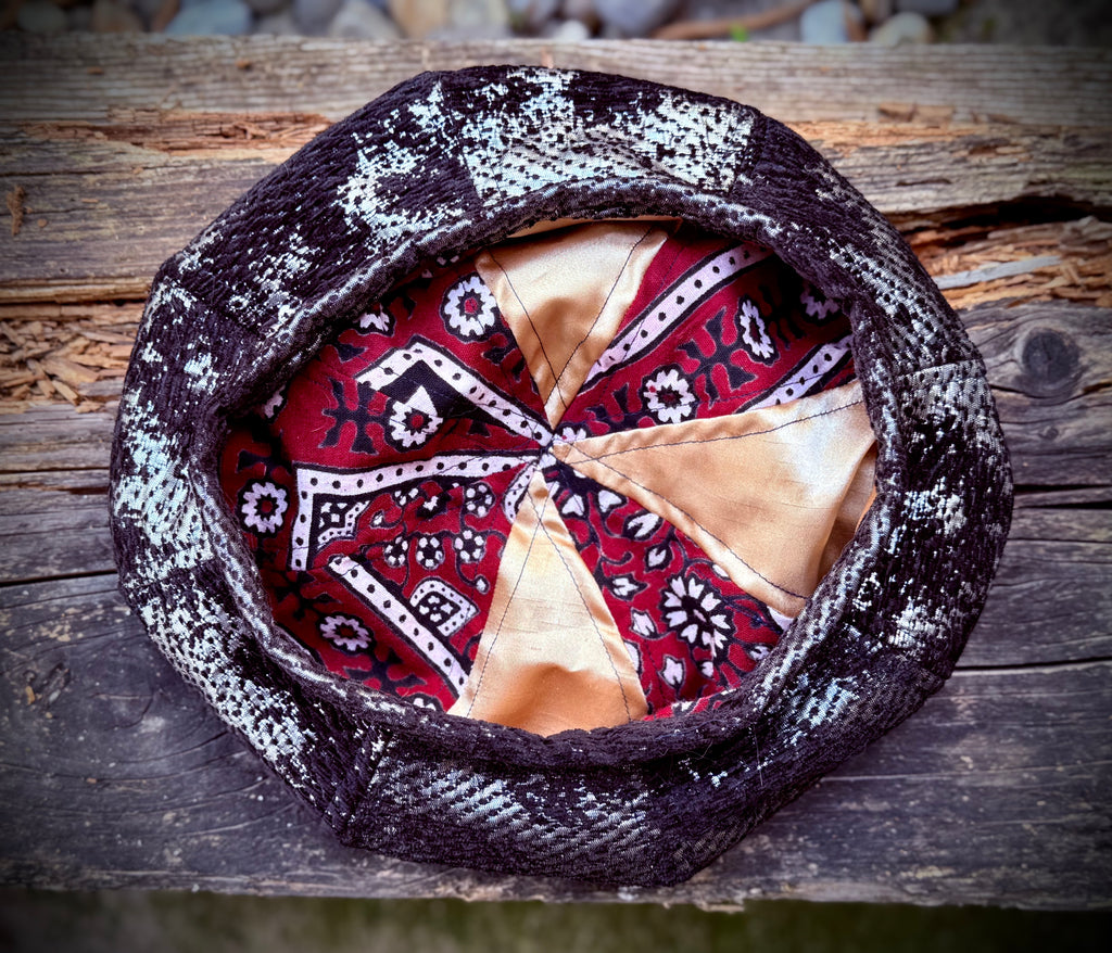 Black and Silver Beret Hat XS