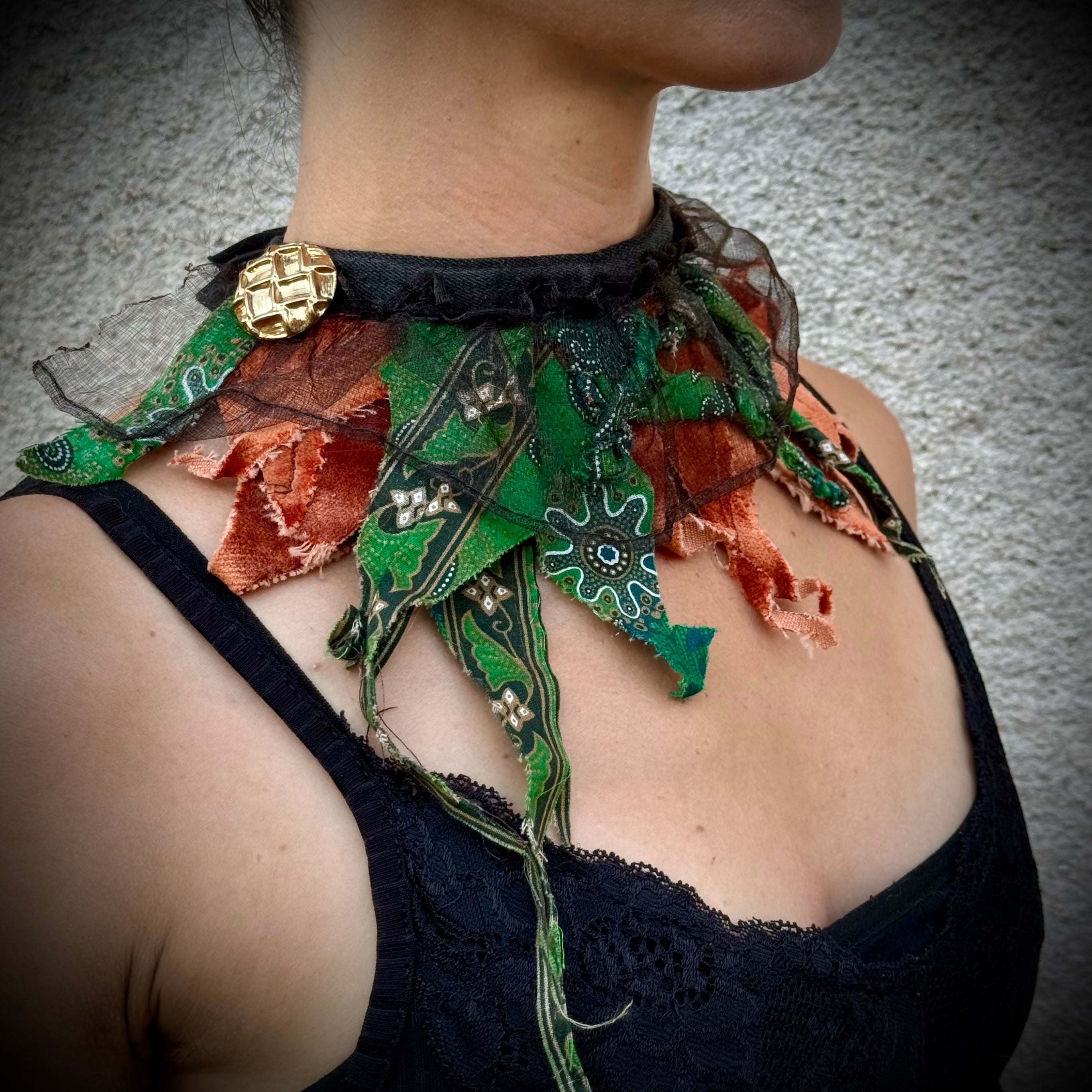Gender-Neutral Fabric Collar