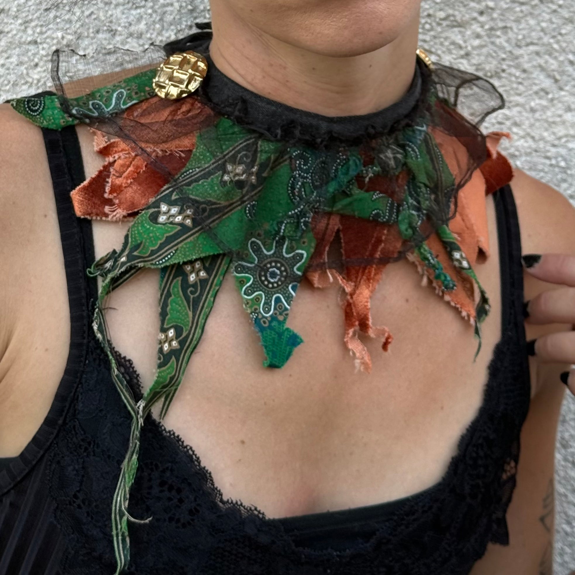 Gender-Neutral Fabric Collar