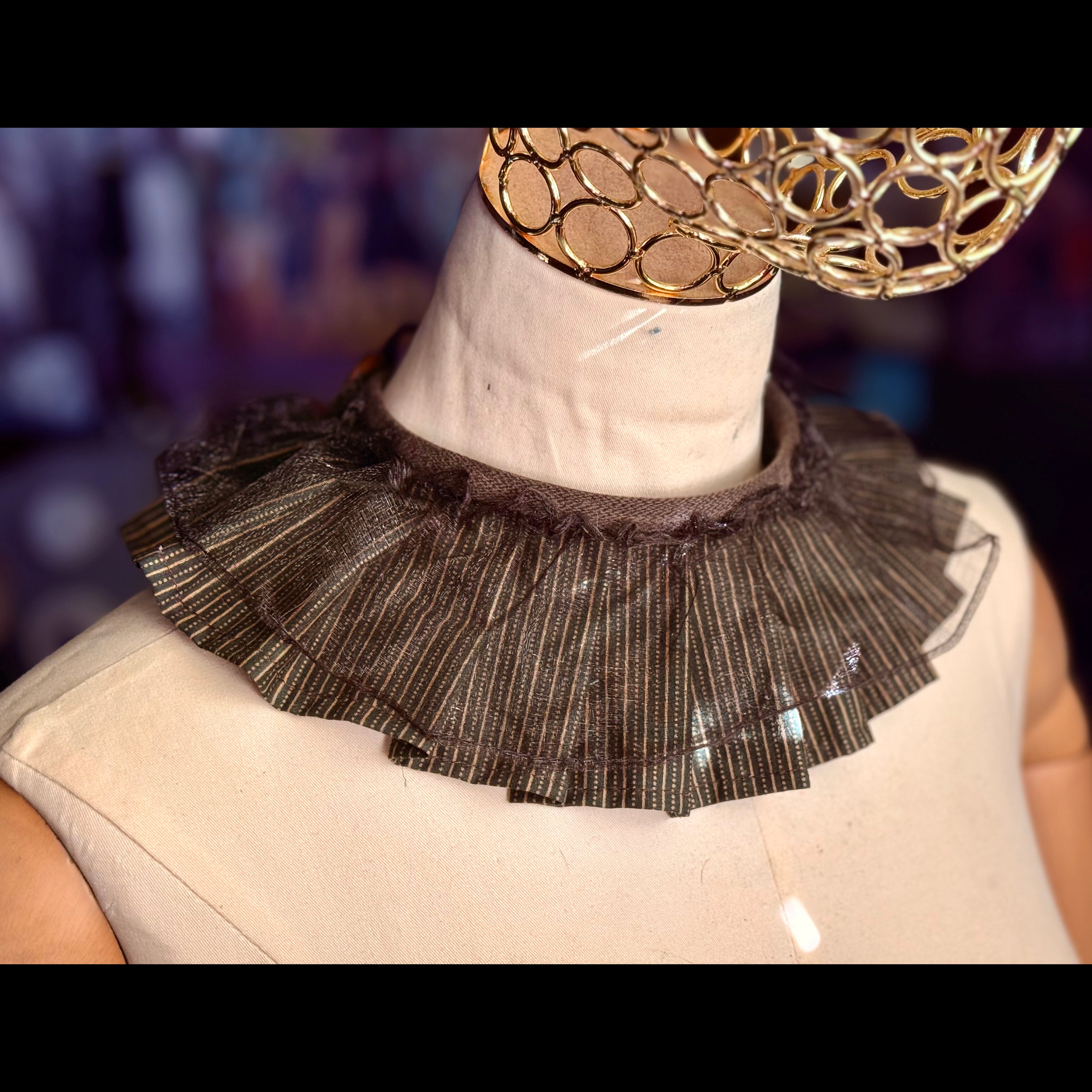 Gender-Neutral Fabric Collar