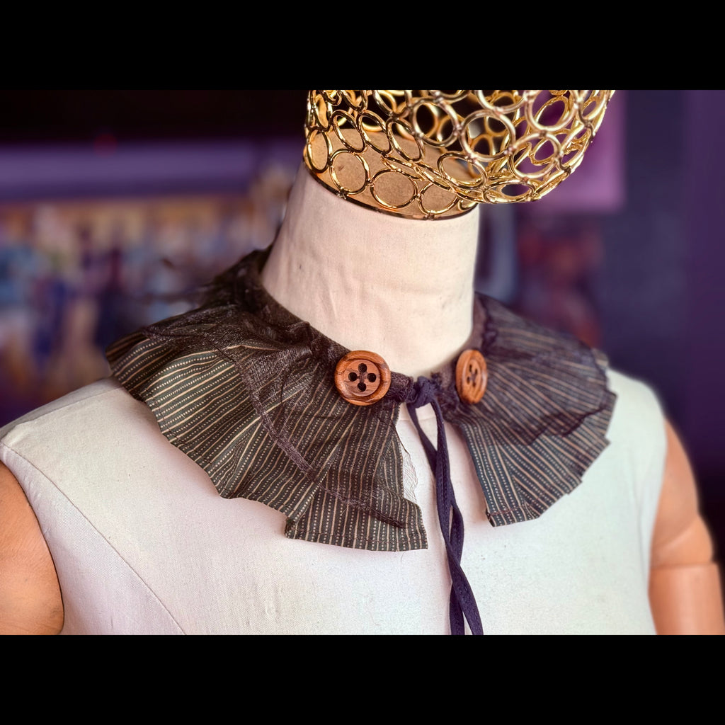 Gender-Neutral Fabric Collar