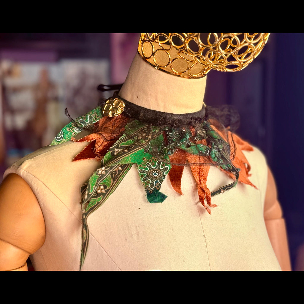 Gender-Neutral Fabric Collar