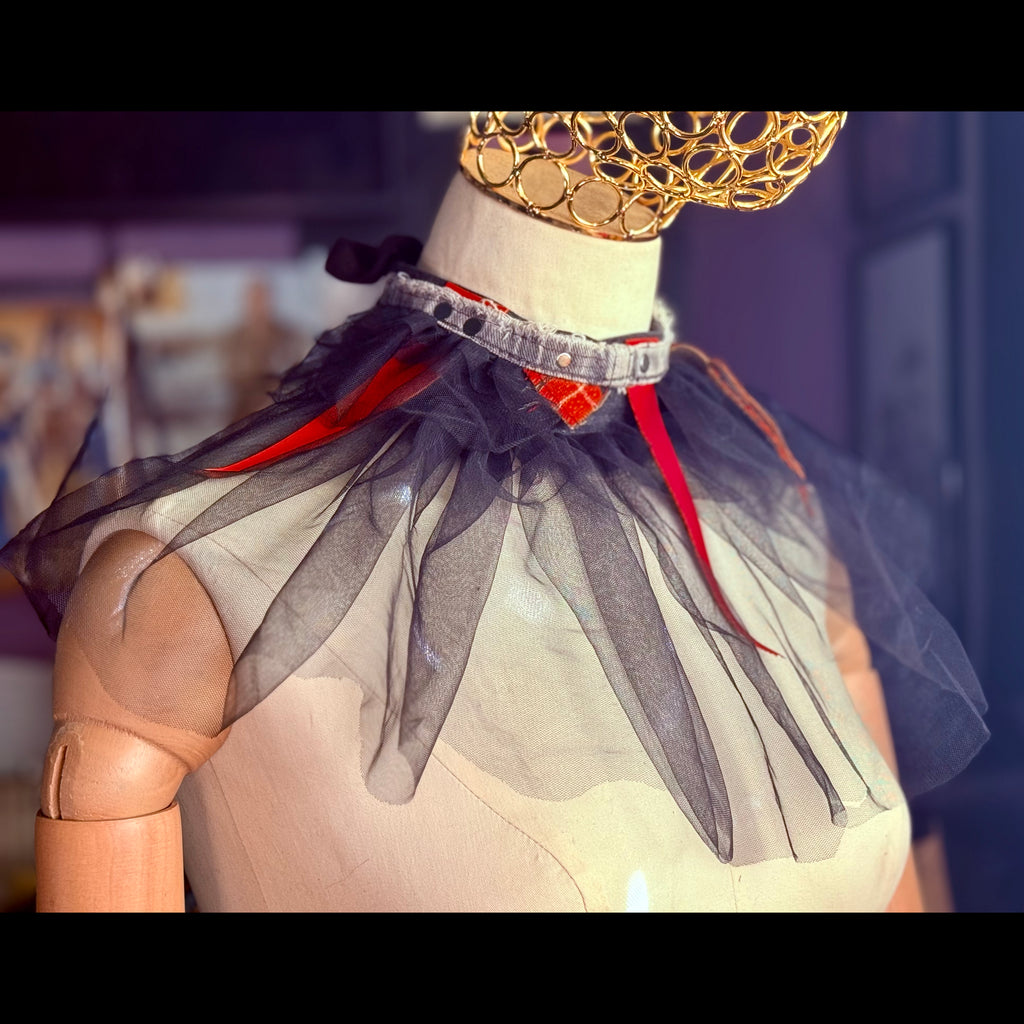 Gender-Neutral Fabric Collar