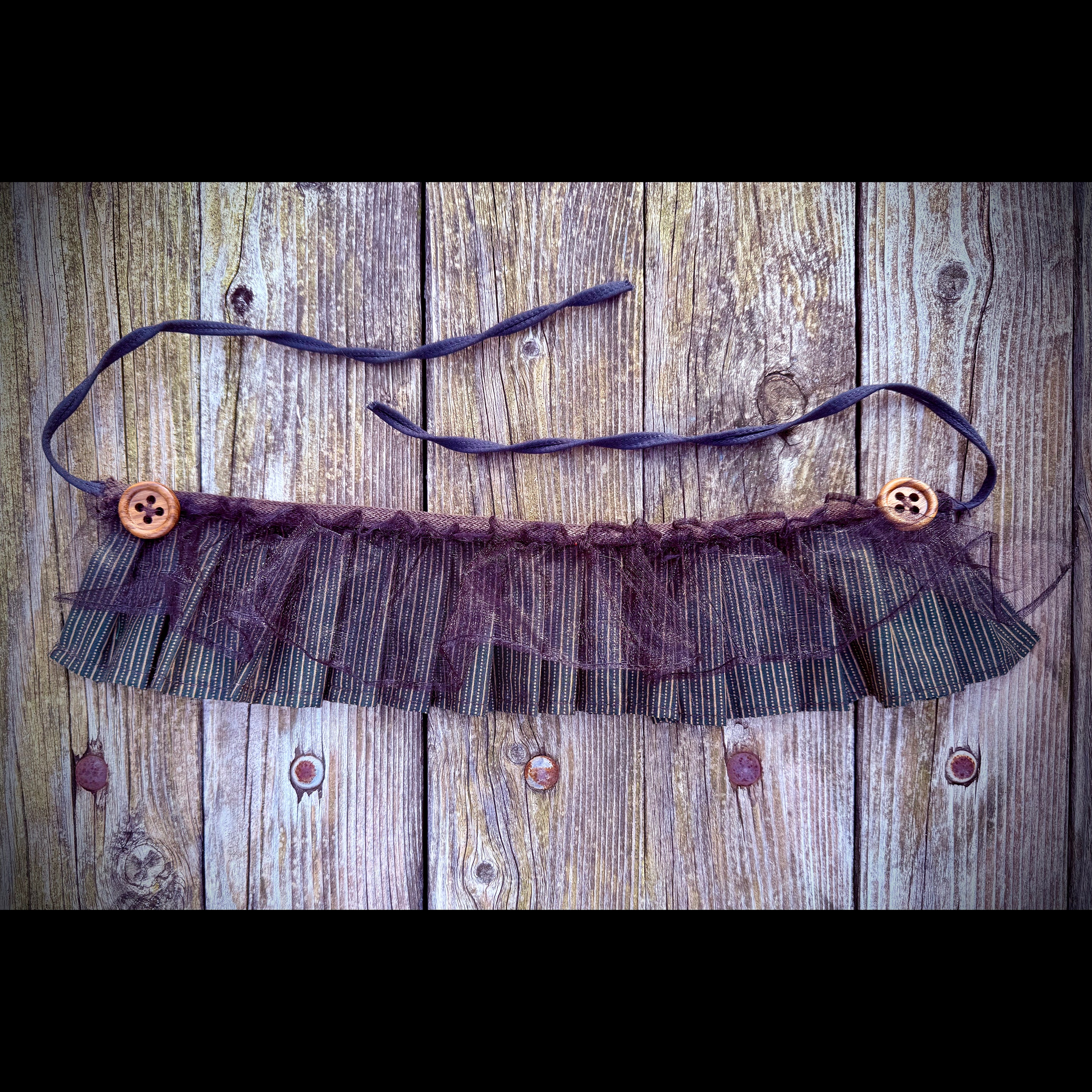 Gender-Neutral Fabric Collar