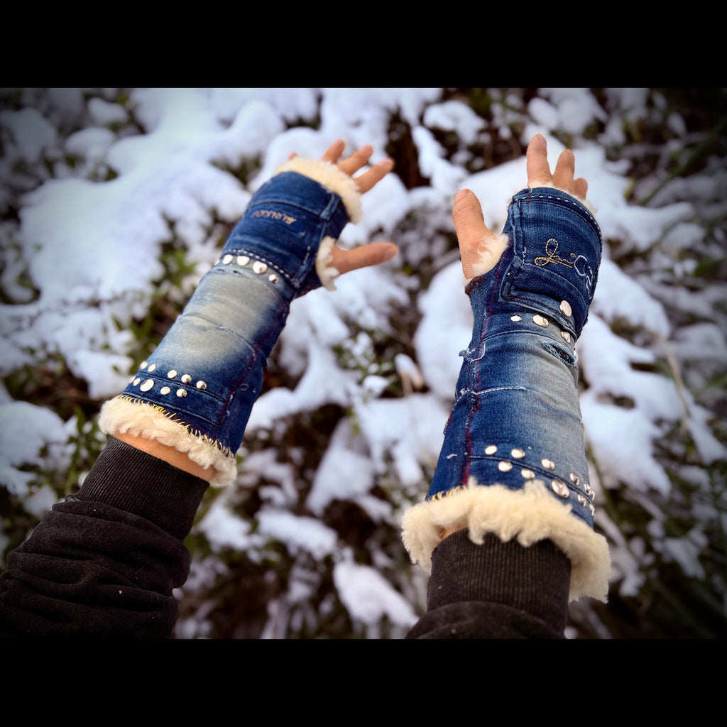 Gender-Neutral Denim Glovelette Pair