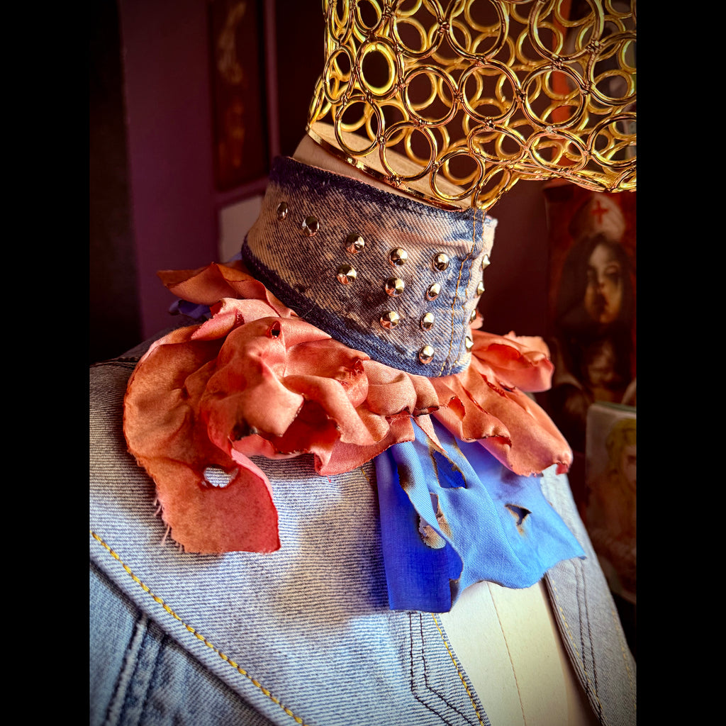 Gender-Neutral Fabric Collar